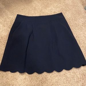 Loft Size 6 Navy Skirt with Pockets